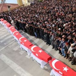 Ermenek madencilerinin cenaze töreninde acı feryat İZLE