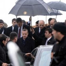Başbakan Erdoğan cuma namazını Hz. Ali Camii'nde kıldı