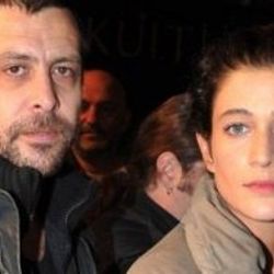 Berrak Tüzünataç yüzünü unutturmak istiyor