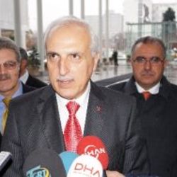 İstanbul Valisi: Şu an eğitime ara verecek durum yok
