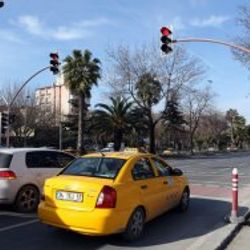 İstanbul'da trafik ışıkları değişiyor