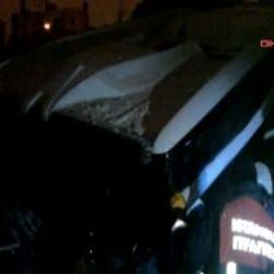 İstanbul'da halk otobüsü göl kenarına uçtu