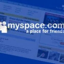 Efsane MySpace geri döndü