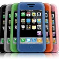 Plastik iPhone’nun fiyatı belli oldu