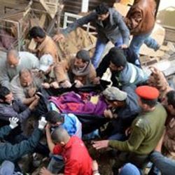 Mısır'da bina çöktü: 24 ölü