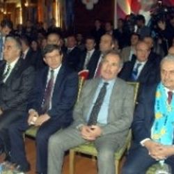 AK Parti İzmir'de yerel seçimin startını verdi
