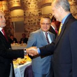 Erdoğan Birand için canlı yayına bağlandı