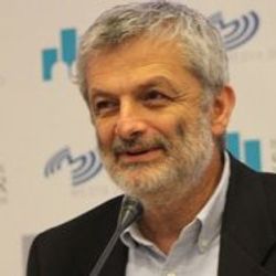 Salih Memecan eğitim sistemini eleştirdi