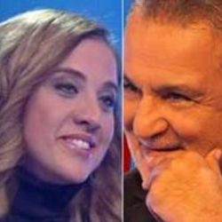 Güzel yarışmacının iltifatları Kenan Işık'ı dağıttı