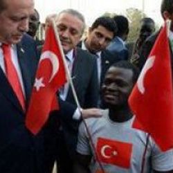 Erdoğan'dan engelli gence jest