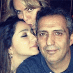 Öykü'den Yavuz Bingöl'e öpücük