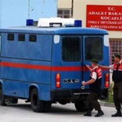 Jandarma cezaevlerinden çekiliyor