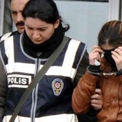 Kırıkkale'de bebeğini çöpe atan anne yakalandı