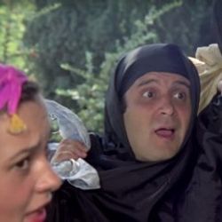 Film gerçek oldu, sevgilisinin evini çarşafla gözetledi
