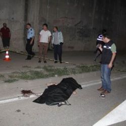 Samsun'da otobüs bekleyen genci minibüs ezdi