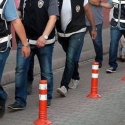 İzmir'de 31 ByLock gözaltısı