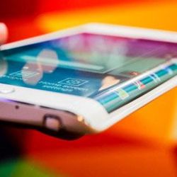 Galaxy Note Edge satışta