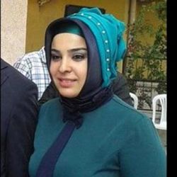 Balayı tatilinde dalgaya kapılarak ağır yaralandı