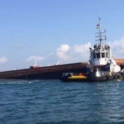 Singapur'da iki gemi çarpıştı: 5 kayıp