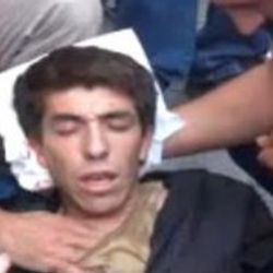 Beyoğlu'nda simitçinin başına taş düştü