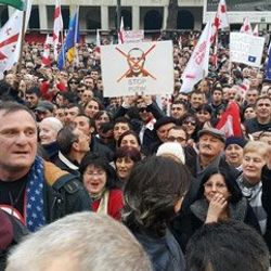Gürcistan'da Rusya karşıtı protesto