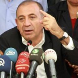 Gürsel Tekin'den Hüseyin Aygün açıklaması