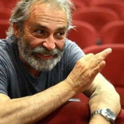 Haluk Bilginer: Atatürk'e tapınmaktan vazgeçemedik