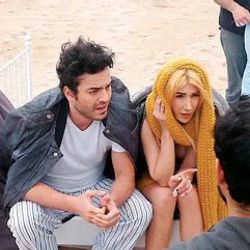 Hande Yener yine sevgilisiyle sette
