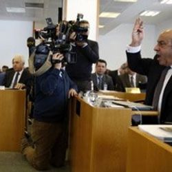 Peşmergeyi Yunan ordusuna benzeten CHP'li vekile tepki