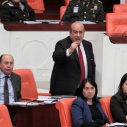 Hasip Kaplan'dan çalışma saatlerine tepki