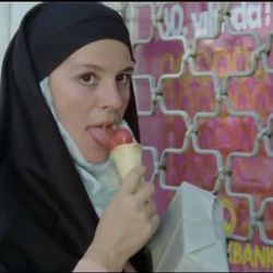 Hülya Koçyiğit Kurbağalar filmi dondurma sahnesi İZLE