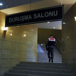 İzmir'de 7 infaz koruma memuru tutuklandı