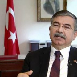 Bakan Yılmaz'dan eğitimde değişiklik eleştirisine yanıt