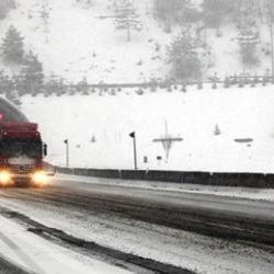 Bolu Dağı çıkışında kaza: Kapanan İstanbul yönü trafiğe açıldı