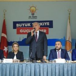 Mevlüt Uysal Büyükçekmece'de vatandaşlarla buluştu