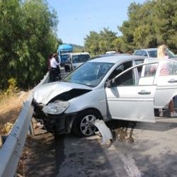 Muğla'da 4 araç birbirine girdi