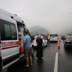 Düzce'de zincirleme kaza: 8 yaralı