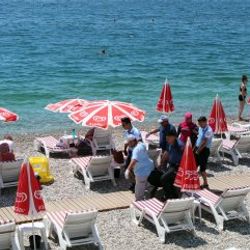 Karavanda yaşayan adam plajda ölü bulundu