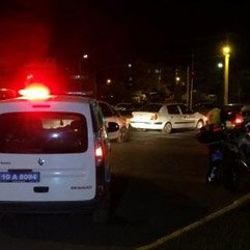 Akçay'a araç girişleri yasaklandı