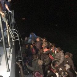Eşek adasına gitmeye çalışan 37 göçmen yakalandı
