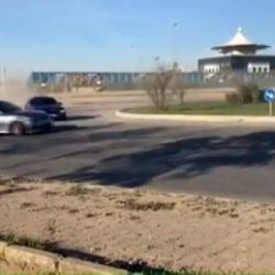 İstanbul'da lüks araçlar drift yaptı