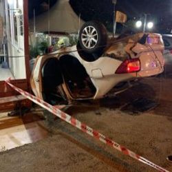 Sancaktepe'de otomobil takla attı: Biri ağır, 2 yaralı