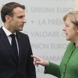 AB'nin başına Macron'dan, Merkel önerisi