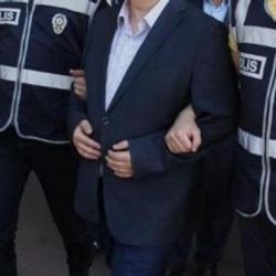 Özel sektör ve kamu çalışanı 18 kişiye FETÖ'den gözaltı
