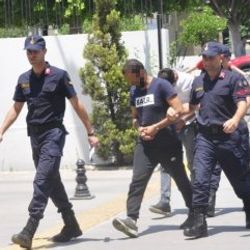 Antalya’da uyuşturucu operasyonu: 2 tutuklama
