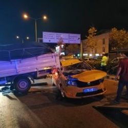 İzmir’de zincirleme kaza: 4 yaralı