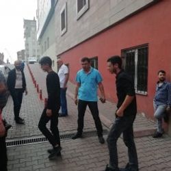 Kayseri’de yan baktı diye 1 kişiyi öldürdü
