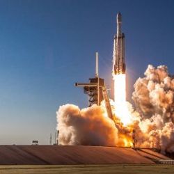 Falcon Heavy roketinin merkez çekirdeği okyanusa çakıldı