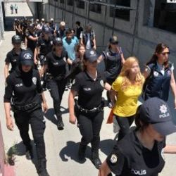 Adana'da, HDP Gençlik Meclisi üyesi 9 kişi tutuklandı