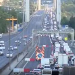 FSM'de kapanan şeritler trafiğe neden oldu
